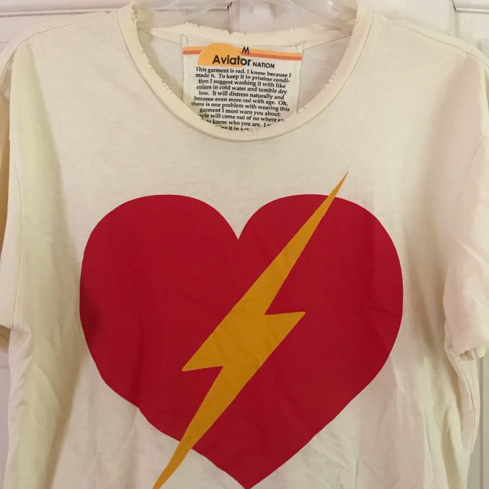 AVIATOR NATION HEART BOLT TEE